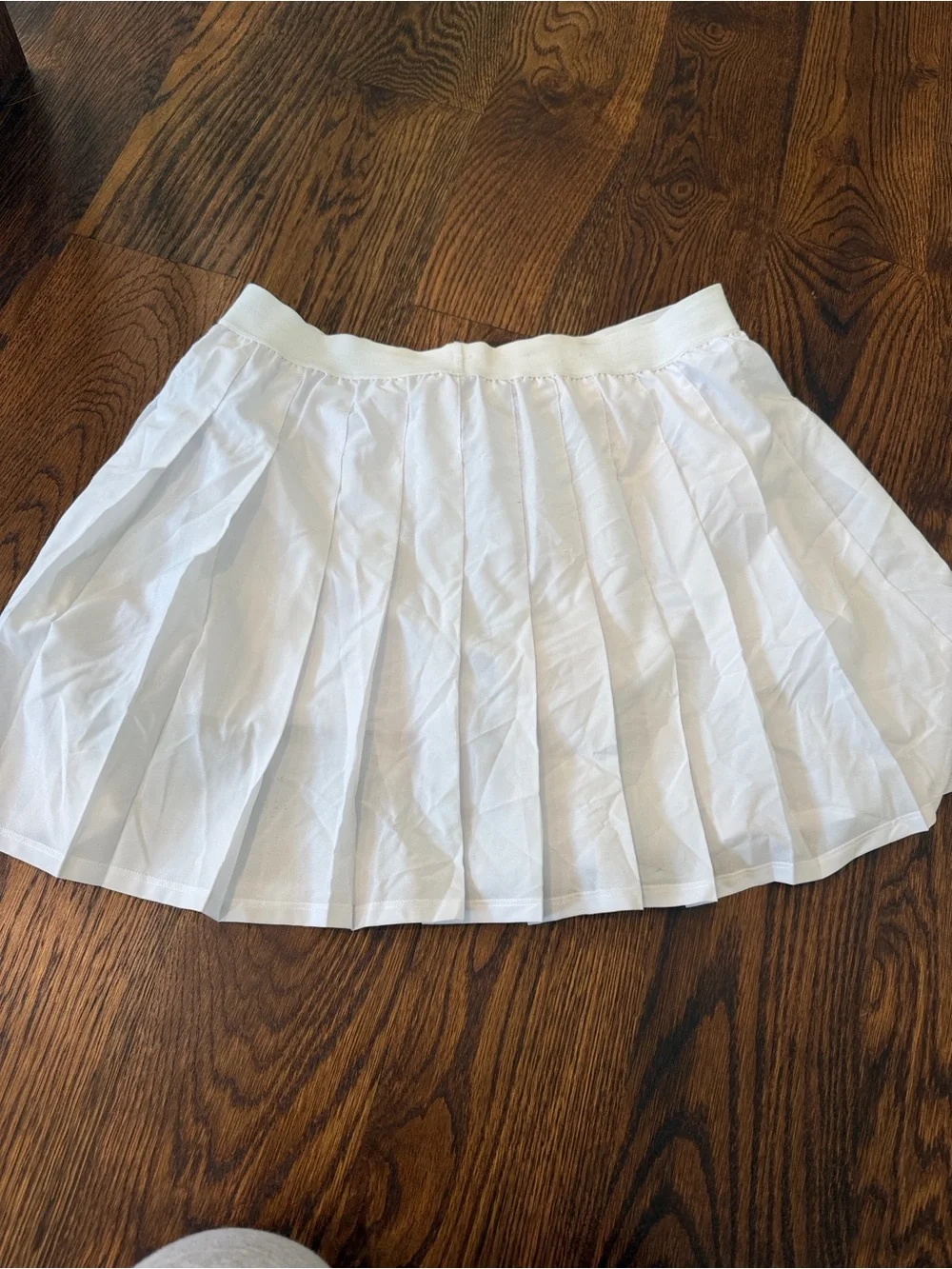 ALO Yoga White Pleated Mini Skirt